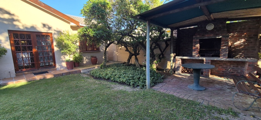 4 Bedroom Property for Sale in Table View Western Cape